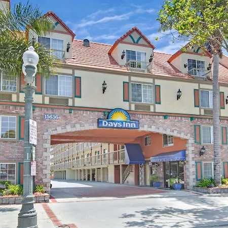 Days Inn by Wyndham Los Angeles LAX/ Redondo&ManhattanBeach